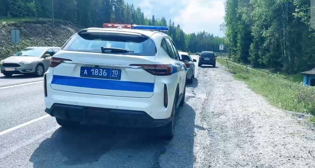 Более 1300 нарушений с выездом автомобилей на встречку зафиксировали в Карелии
