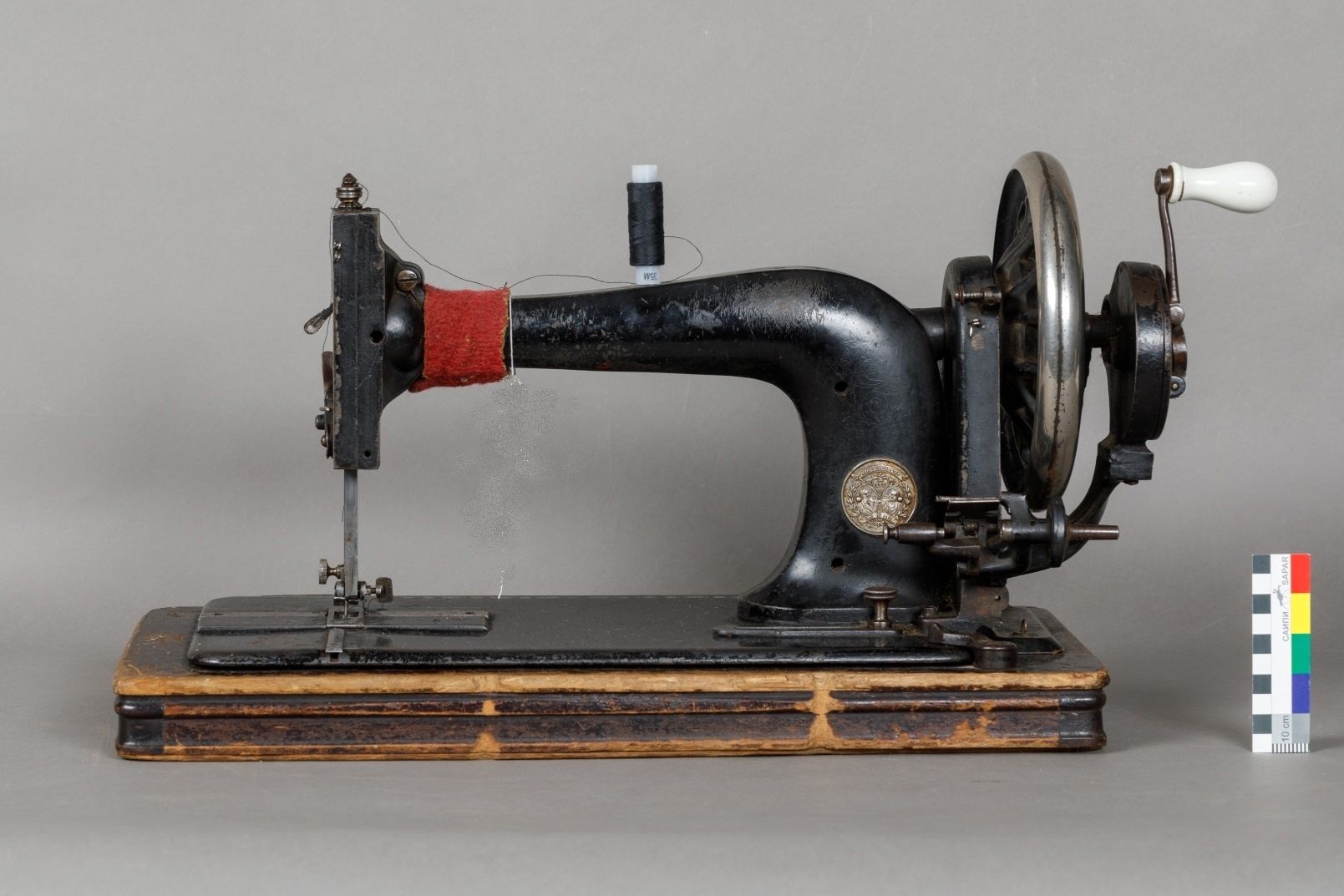 В музее «Кижи» рассказали историю швейной машины конца XIX века