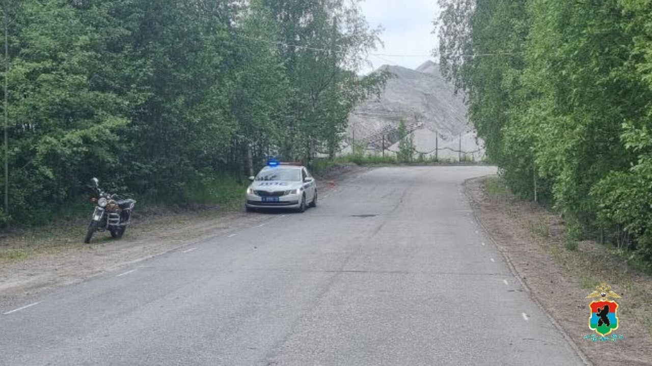 Пьяный юноша без прав навернулся на мопеде  вместе с пассажиркой в Медвежьегорском районе