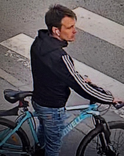 Полиция Петрозаводска разыскивает мужчину, причастного к краже велосипеда