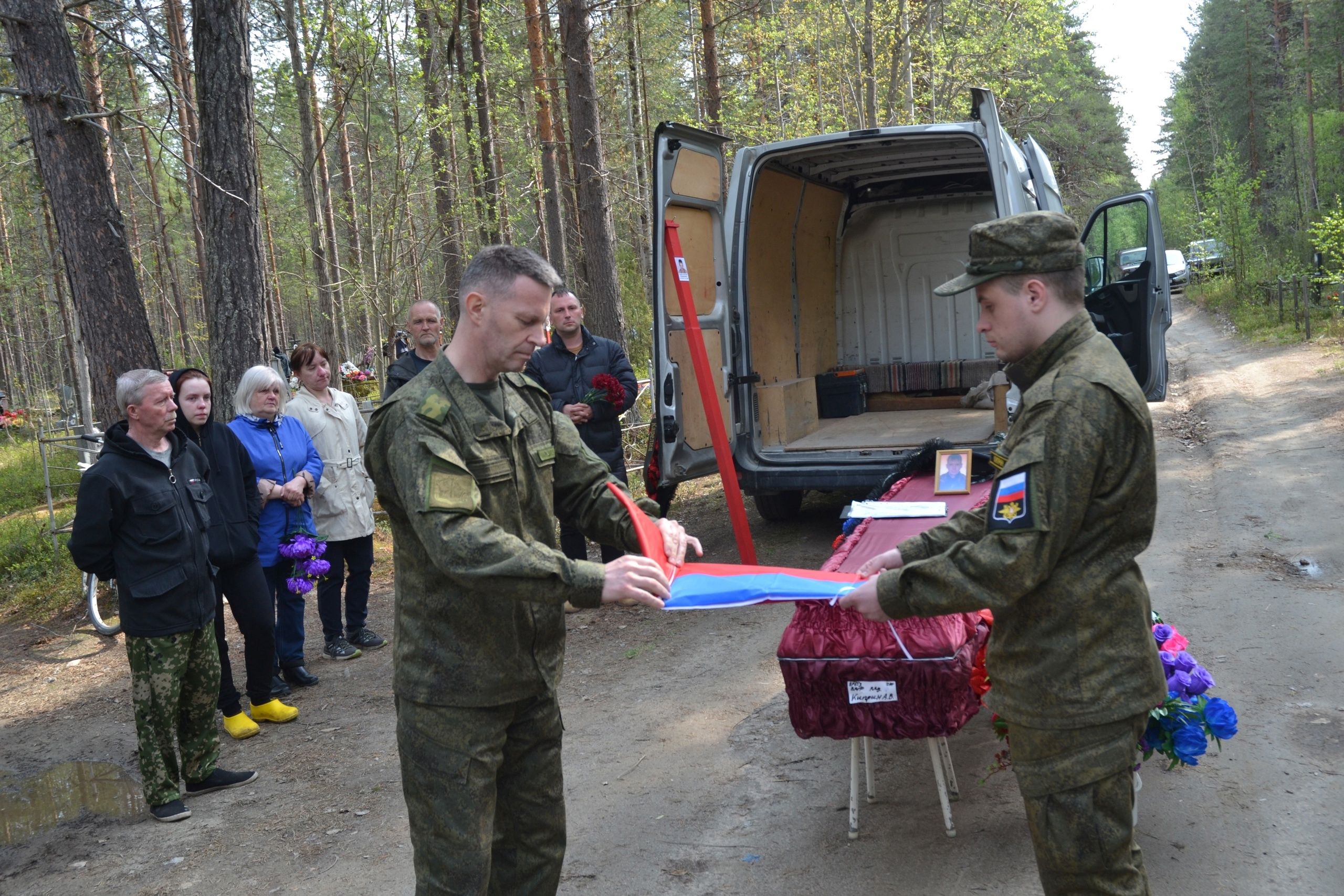 На севере Карелии проводили в последний путь погибшего на СВО земляка
