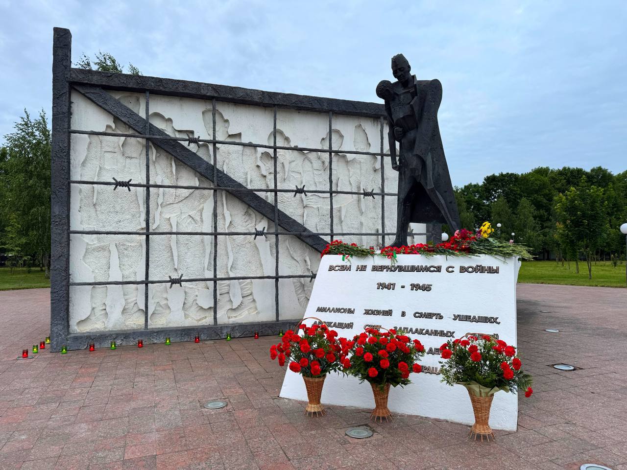 Акция «Гвоздики Памяти» из Карелии добралась до Беларуси