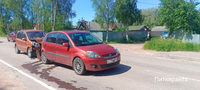 Автоледи не поделили перекресток в одном из городов Приладожья