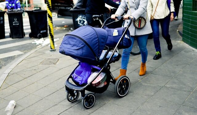 Жители Карелии с начала года сэкономили 16 млн рублей на детских колясках