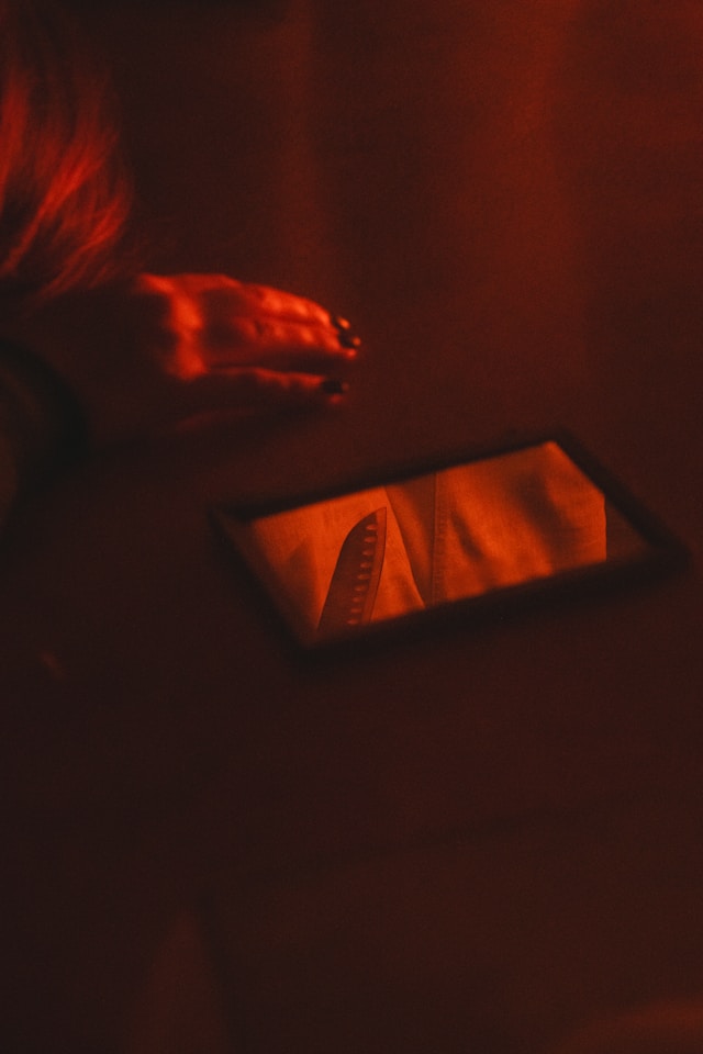 Петрозаводчанка своими руками пополнила счет обманувших ее преступников