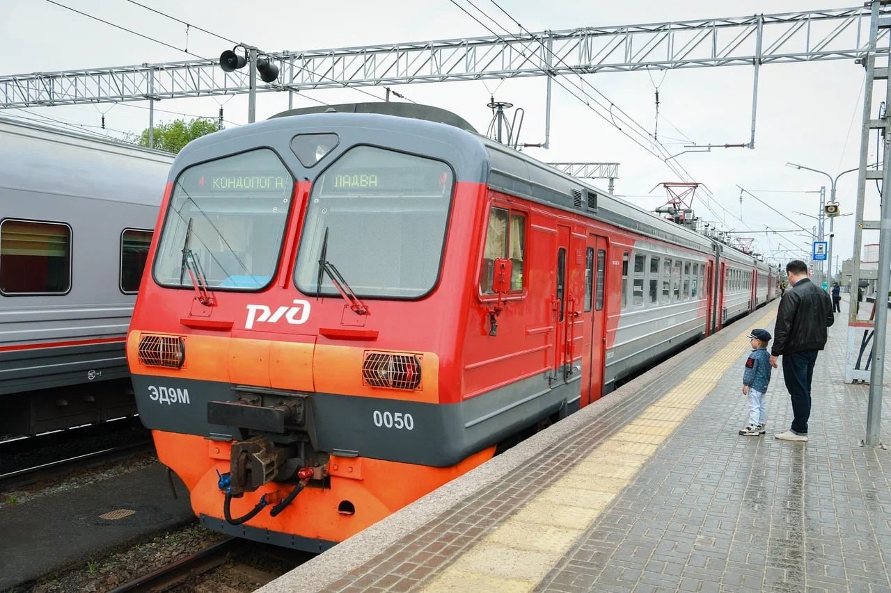 Артур Парфенчиков рассказал об успехах нового железнодорожного проекта