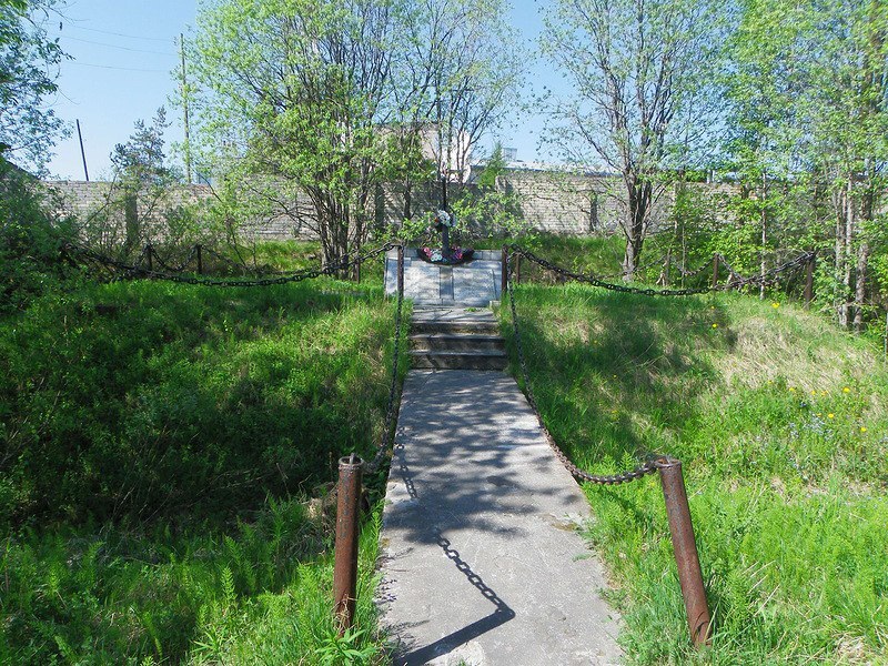 Беломорск ищет средства на реставрацию мемориала морякам