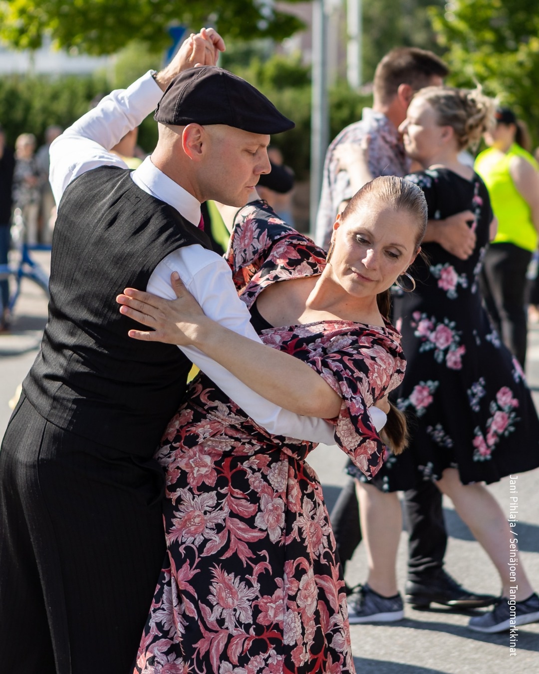 Фестиваль финского танго привлек миллионы зрителей