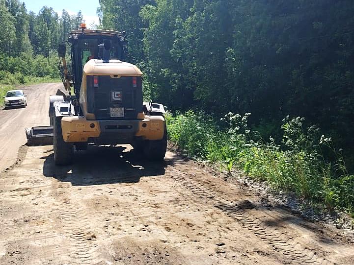 Подрядчик устранил нарушения на двух автодорогах в Пряжинском районе