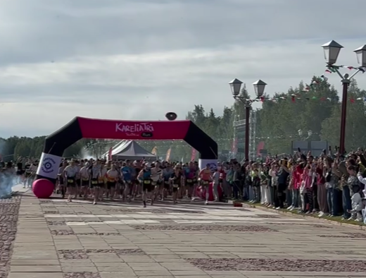 Соревнования по триатлону в Петрозаводске объединили атлетов из 125 городов России