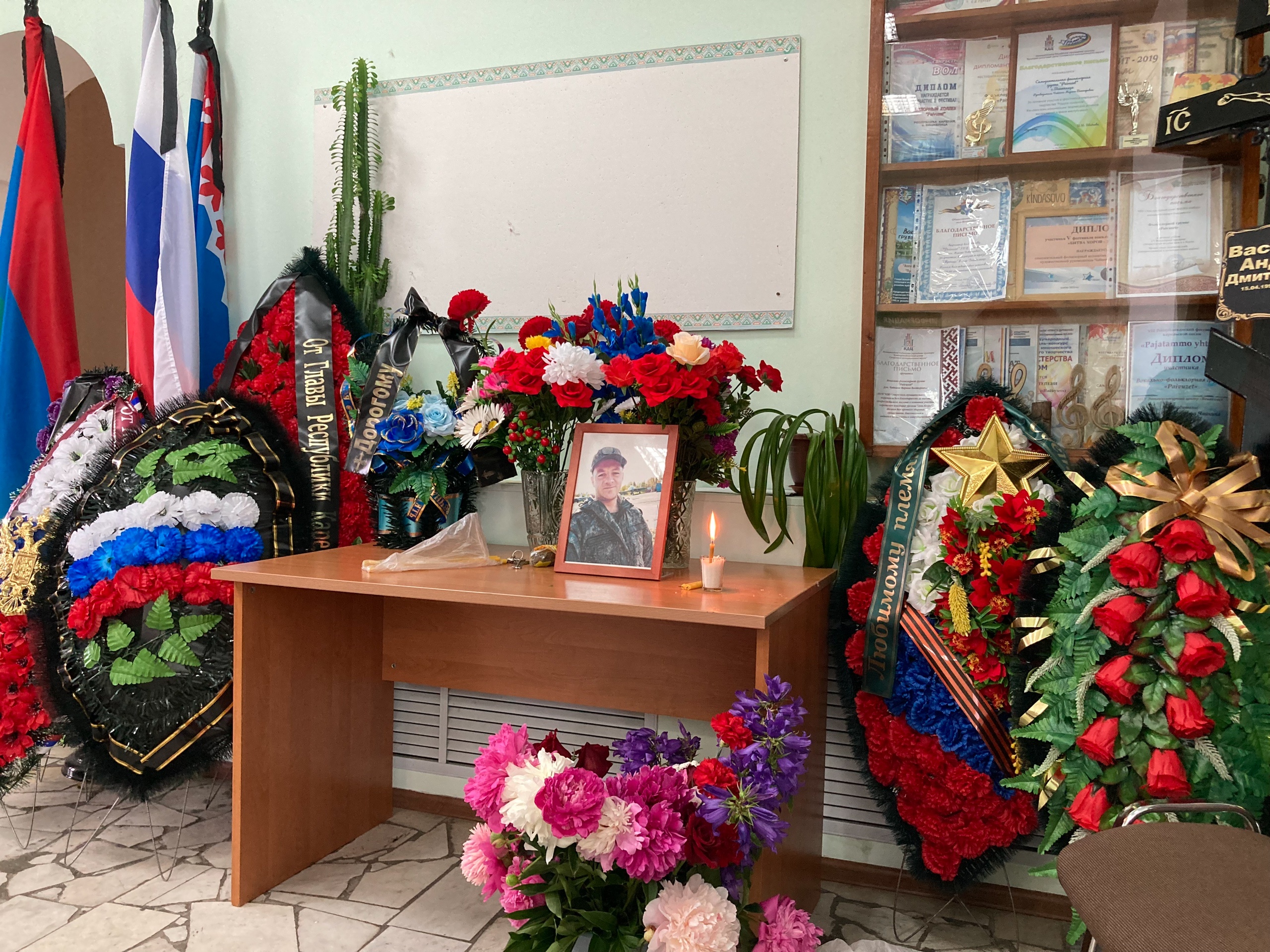 С погибшим на СВО земляком простились на западе Карелии