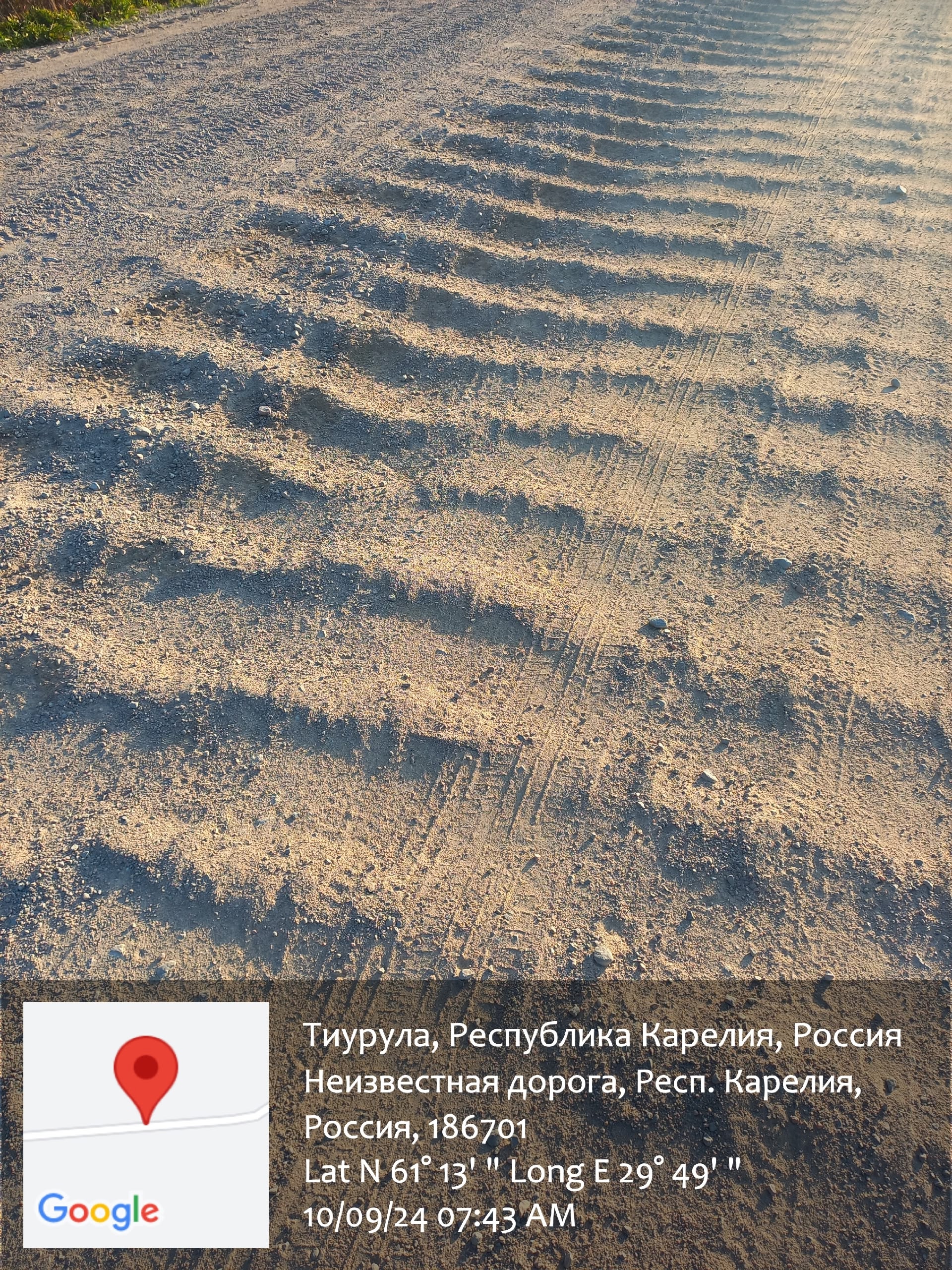 Туристы обескуражены грунтовыми дорогами на подъезде к поселку Тиурула