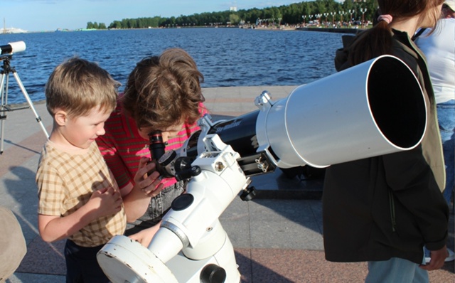 Жители и гости Петрозаводска смогут посмотреть на Солнце в телескоп