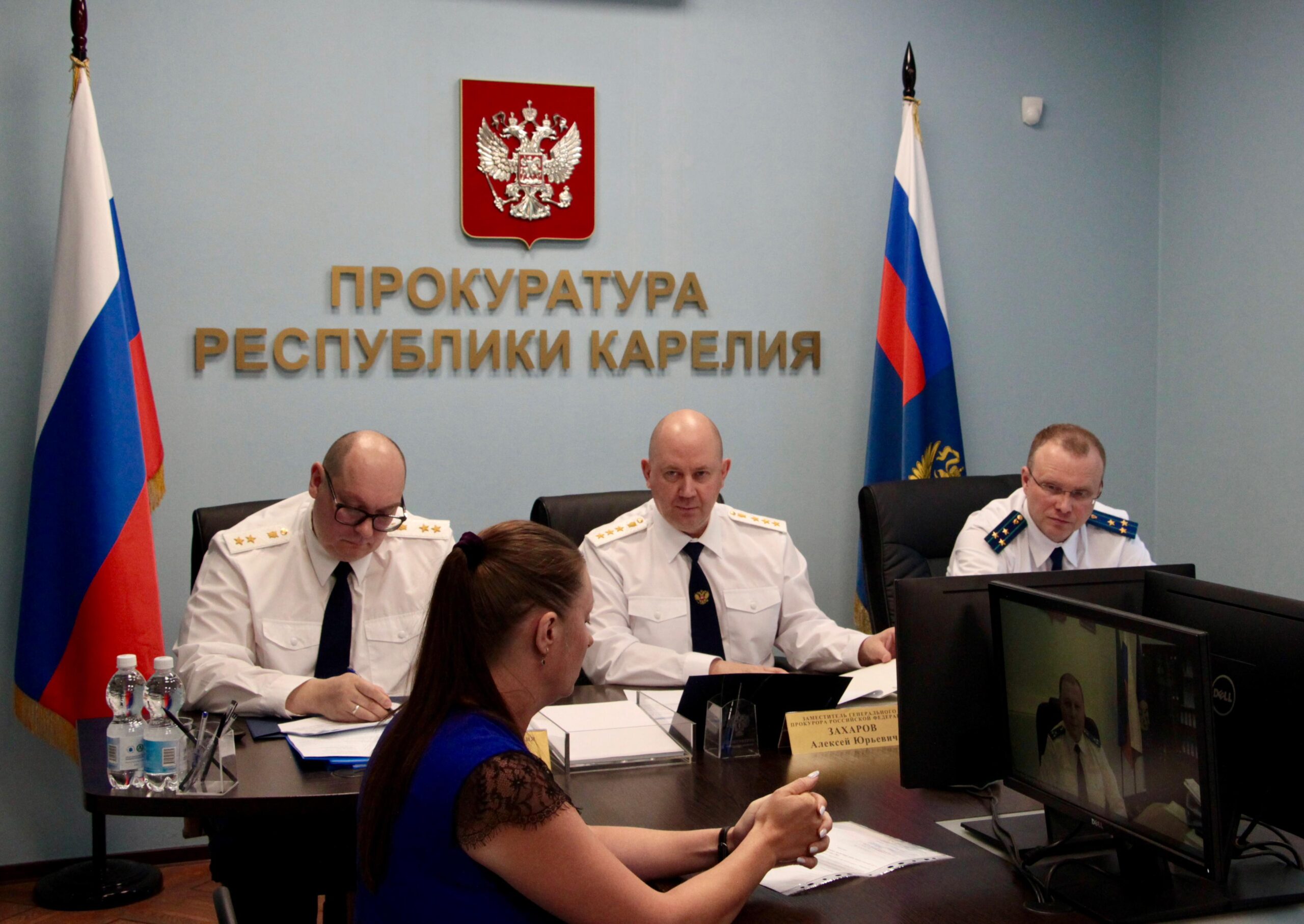 Заместитель генпрокурора России Алексей Захаров провел личный прием граждан в Карелии