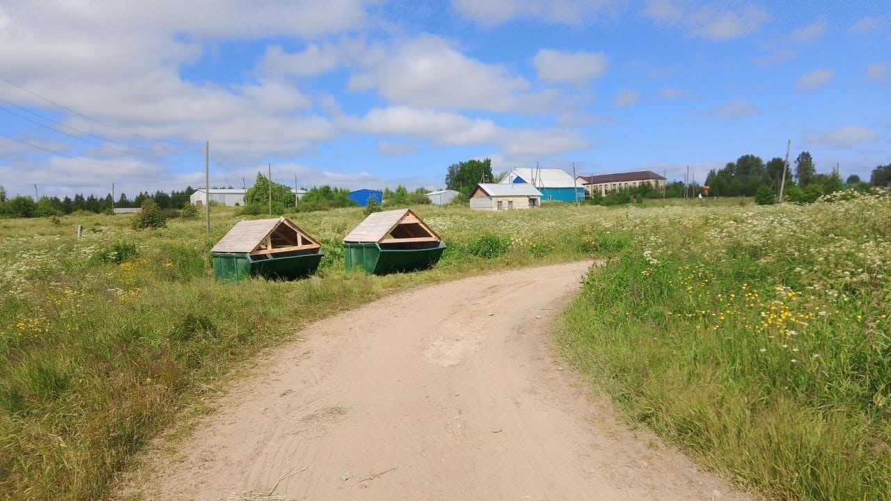 В карельском селе появились контейнеры, но площадки под них все еще нет
