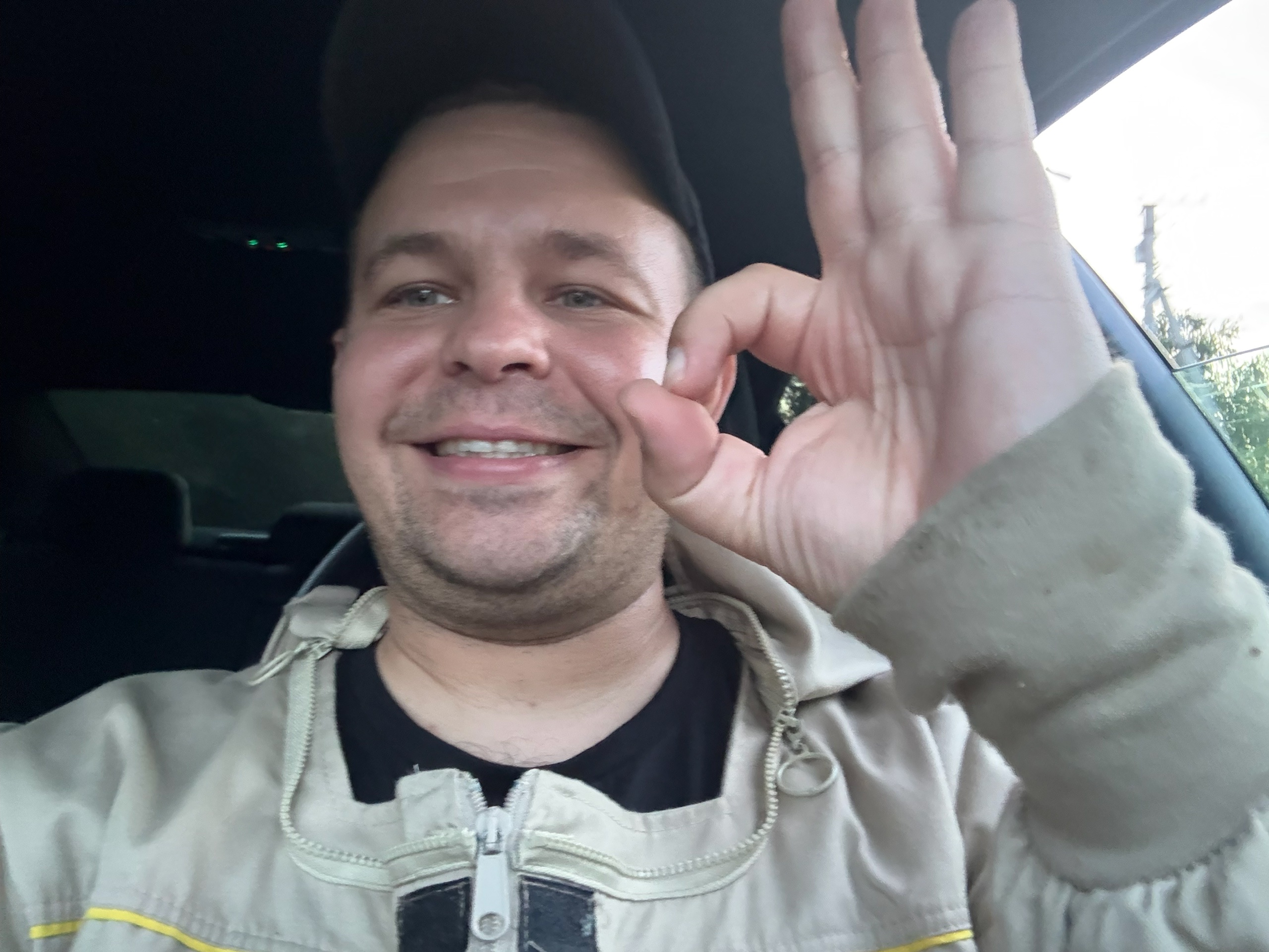 Пчеловод из Карелии спас от опасных жужелиц жильцов дома