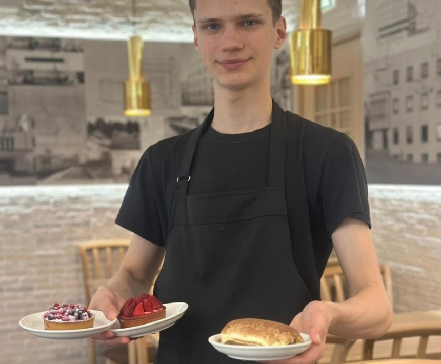 С начала года более тысячи подростков приступили к работе в свободное от учебы время