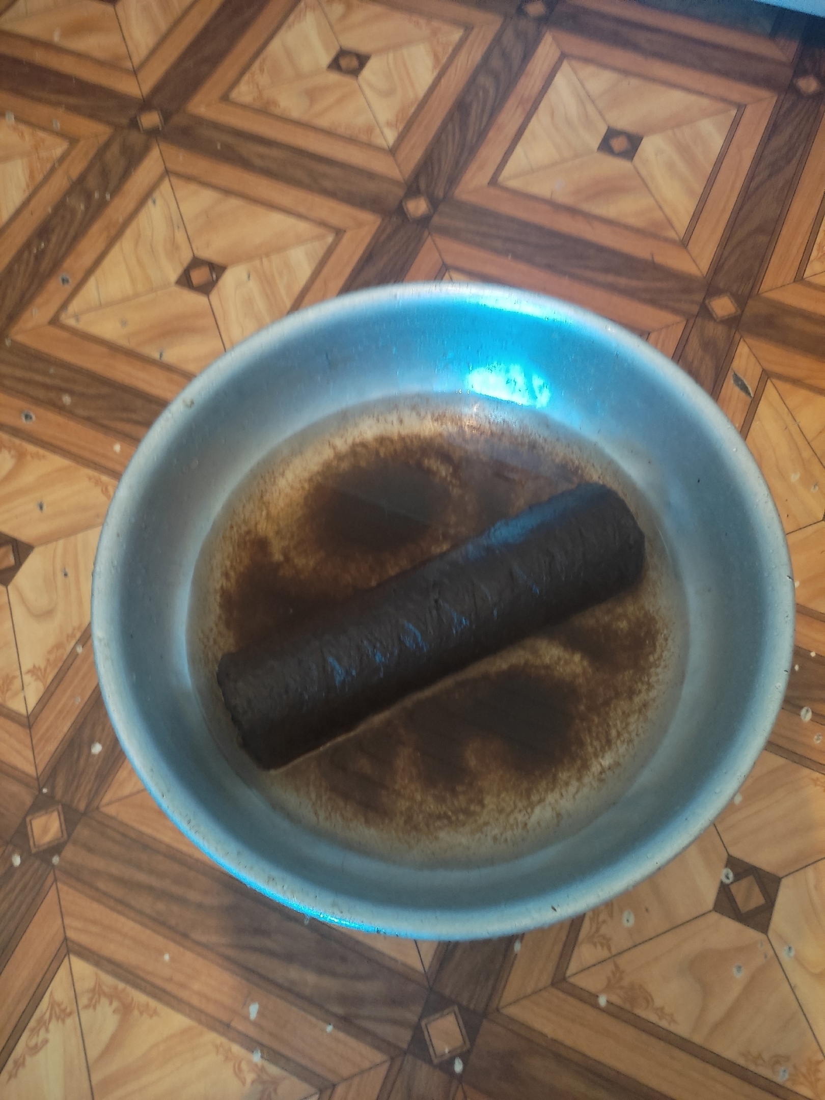 Жительница Карелии показала, какой фильтр остается после «питьевой» воды