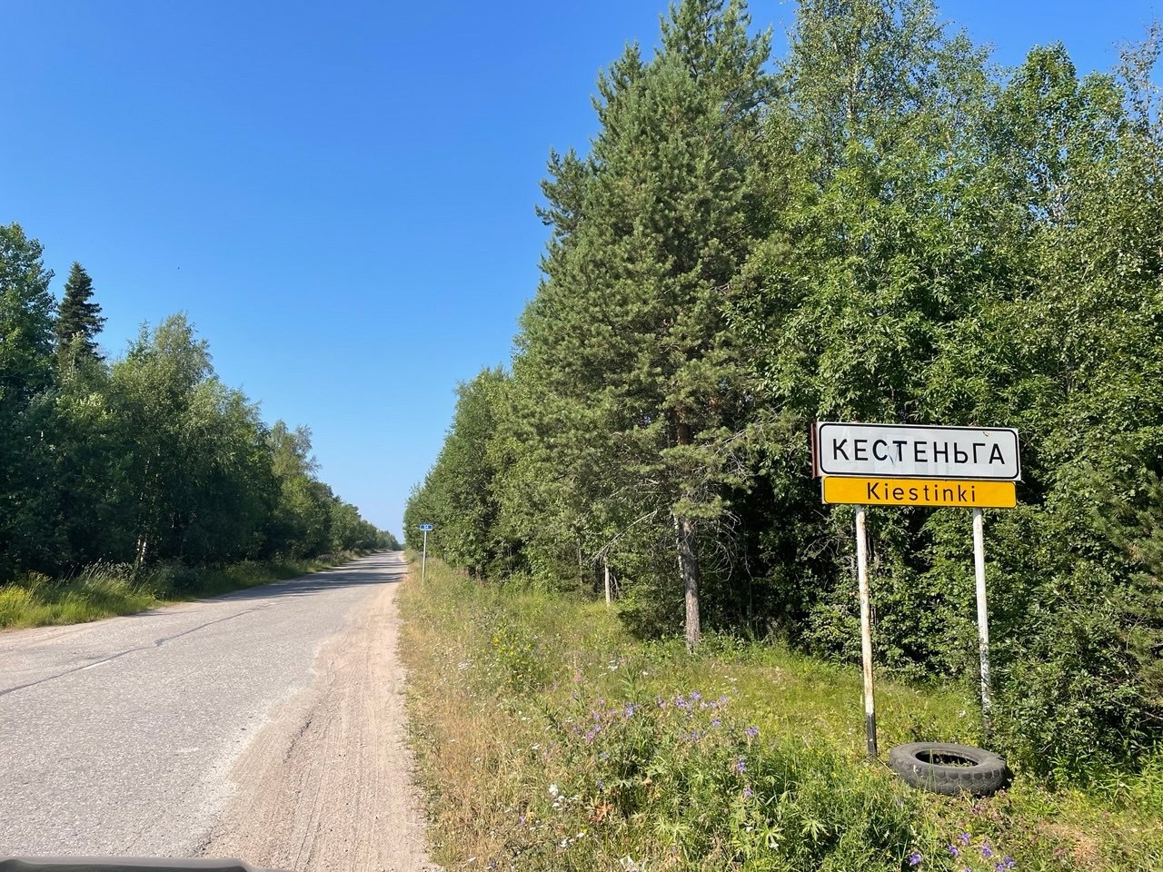 На севере Карелии пожаловались на отключения света и опасную дорогу