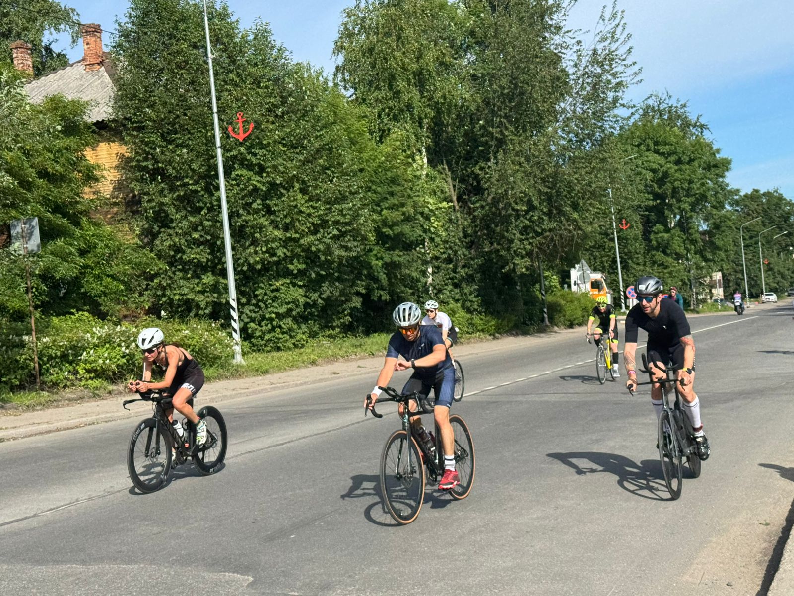 Соревнования по триатлону KareliaTri проходят в Петрозаводске