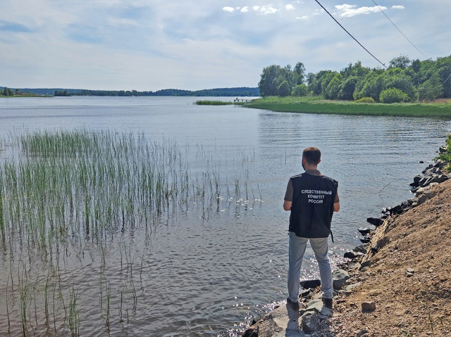 Следком Карелии: двое утонувших в местных водоемах были в лодках без спасжилетов