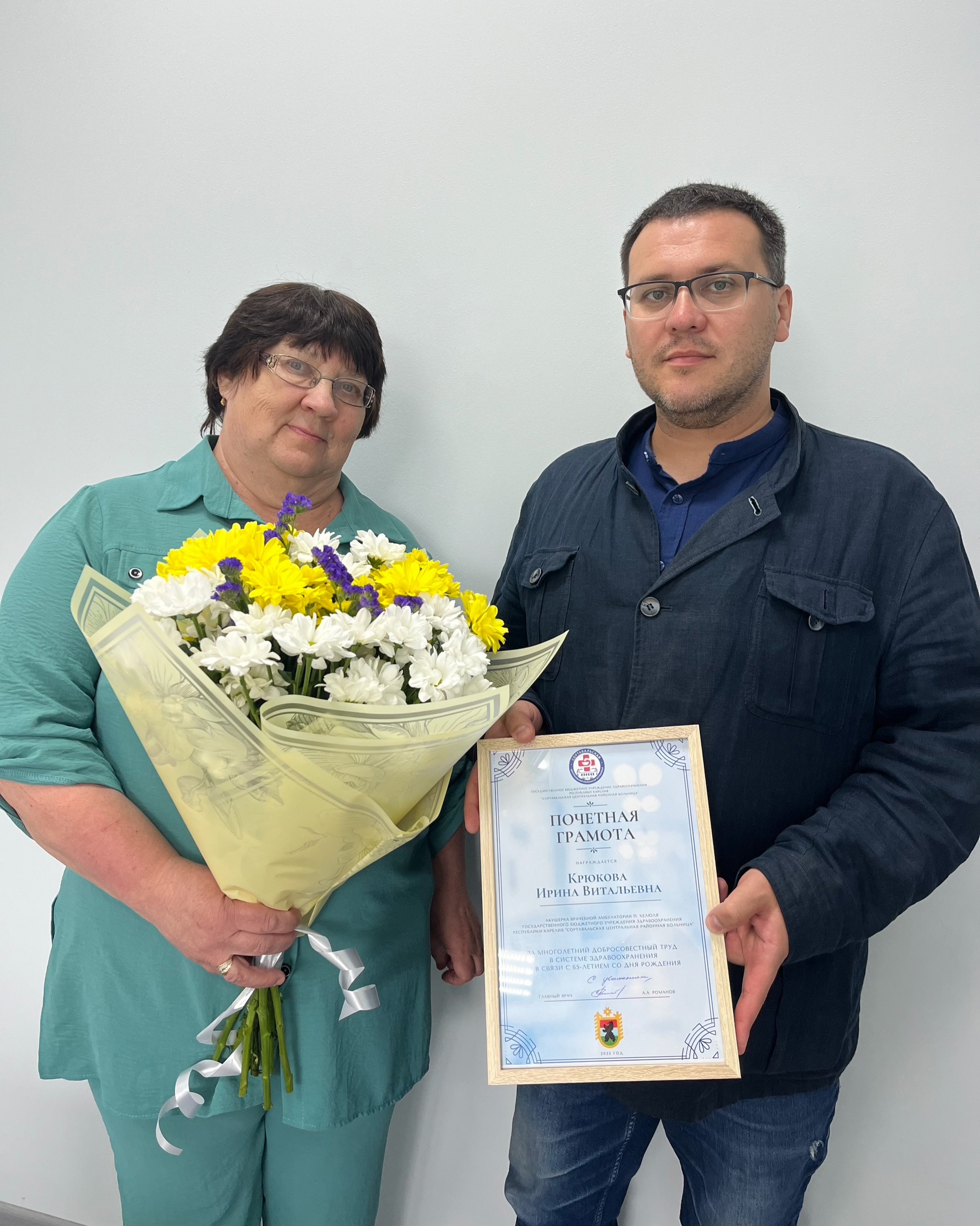 Более 40 лет в медицине: акушерка из Приладожья отмечает юбилей