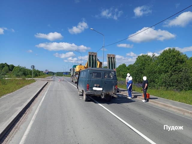 УАЗ устроил дорожный триллер: легковушка, «буханка» и груженый тягач сошлись в массовом ДТП на востоке Карелии