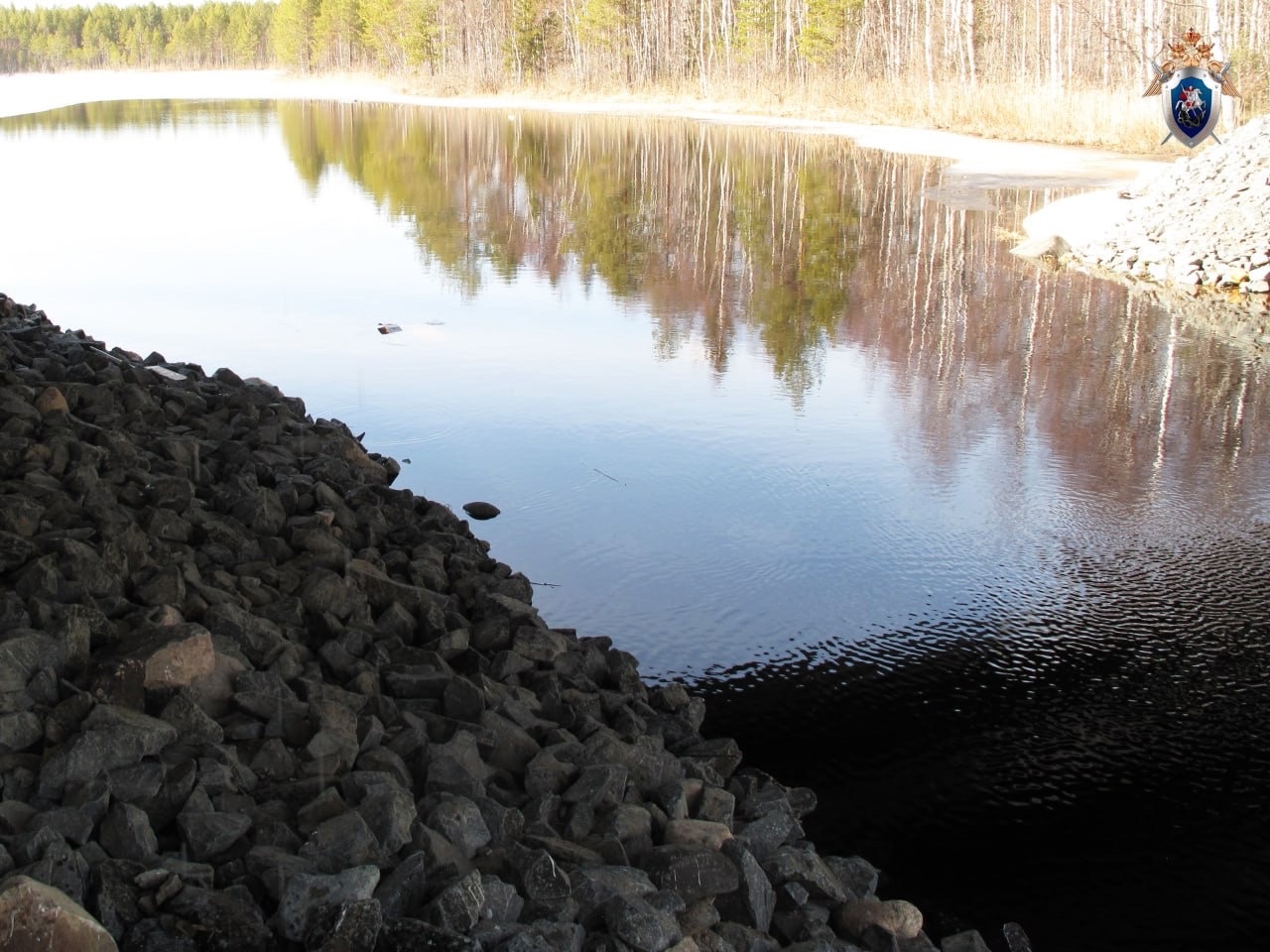 Забил приятеля до смерти и сбросил тело в озеро — у жителя Карелии впереди суд