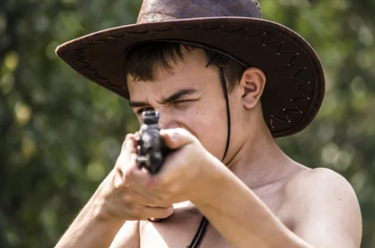 Стало известно, за что житель Лахденпохья застрелил человека на турбазе