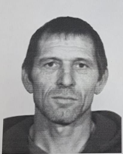 Полиция Пряжинского района разыскивает мужчину, который скрывается от следствия