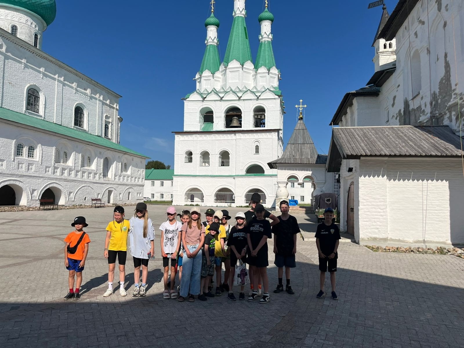 Центр помощи «Солнечный» устроил детям незабываемое лето