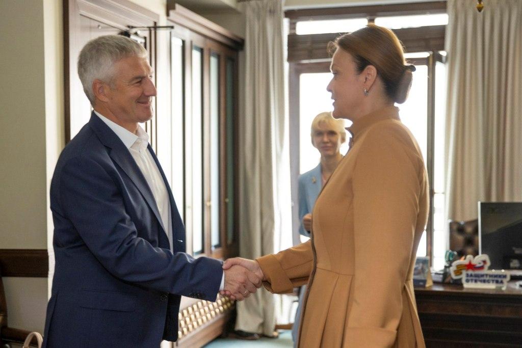 Артур Парфенчиков обсудил вопросы оказания помощи ветеранам СВО с замминистра обороны РФ Анной Цивилевой