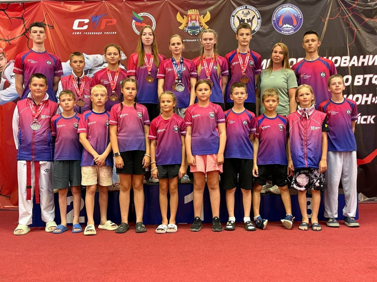 Сборная Карелии завоевала восемь медалей на всероссийских соревнованиях по тхэквондо в Дагестане