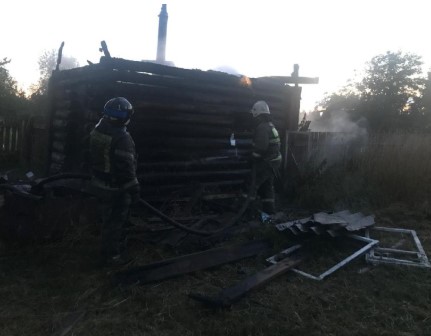 В Прионежском районе ночью сгорела частная баня