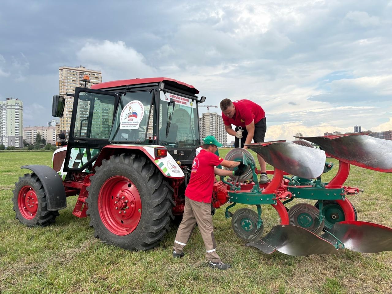 Карельские аграрии будут бороться за звание лучших пахарей России