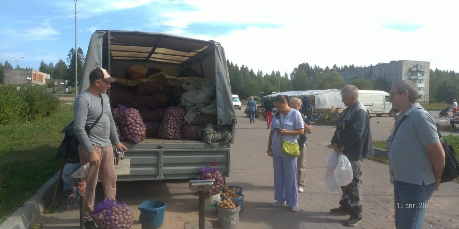 Фермер из поселка Ильинский начал продажи свежесобранного картофеля