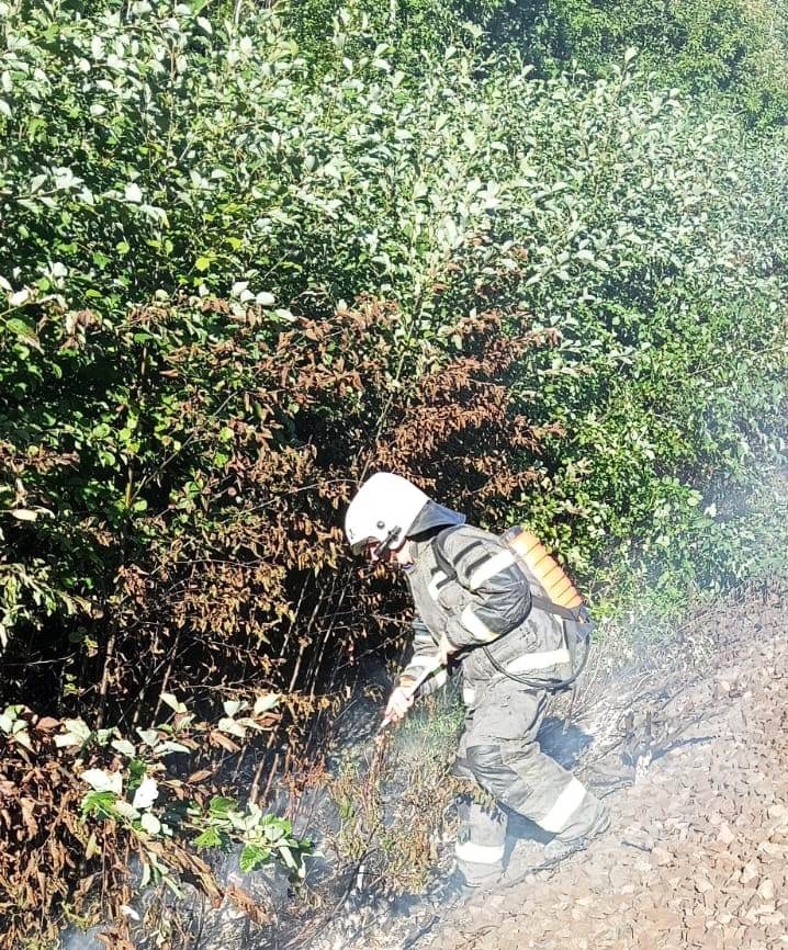 Пожар возник у железной дороги в Суоярви