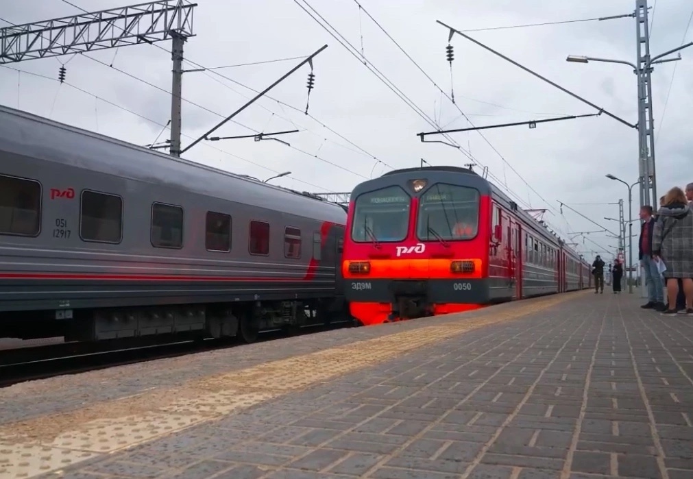 Из-за ошибки диспетчера пассажиры не смогли попасть на электричку в Карелии