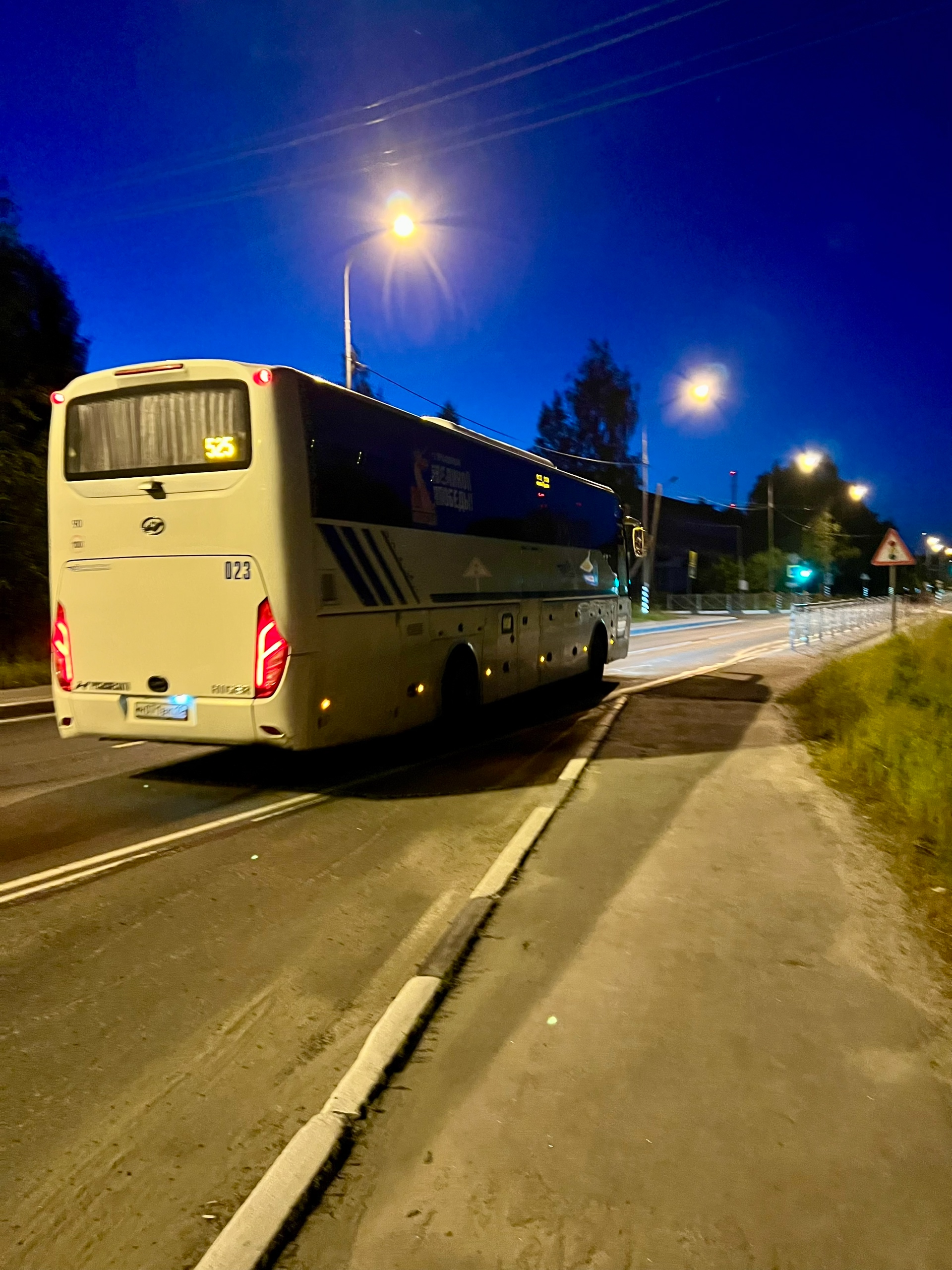 Ускорение и обгоны: жительница Петрозаводска села в маршрутку с экстремальным водителем