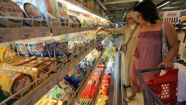 Жители Финляндии удивились стоимости финского сыра в России по «заоблачной цене»