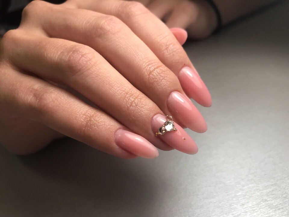 Массовый отказ россиянок от наращивания ногтей, ресниц и волос: рассказывают специалисты