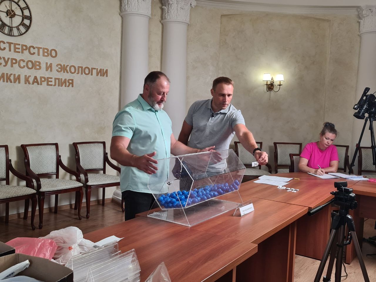 Почти четыре сотни охотников получили разрешение на добычу лося в Карелии