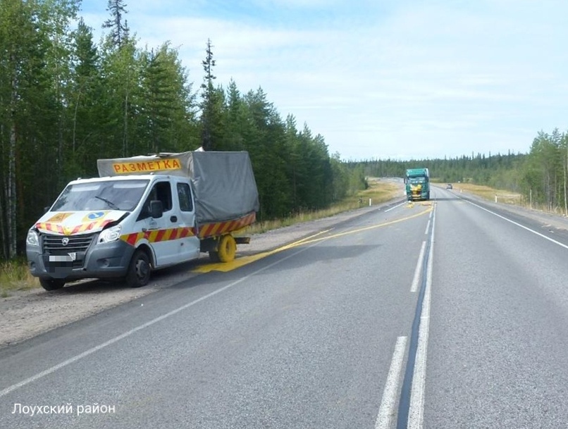 КАМАЗ отменил разметку и сделал иномарке тюнинг на трассе в Карелии