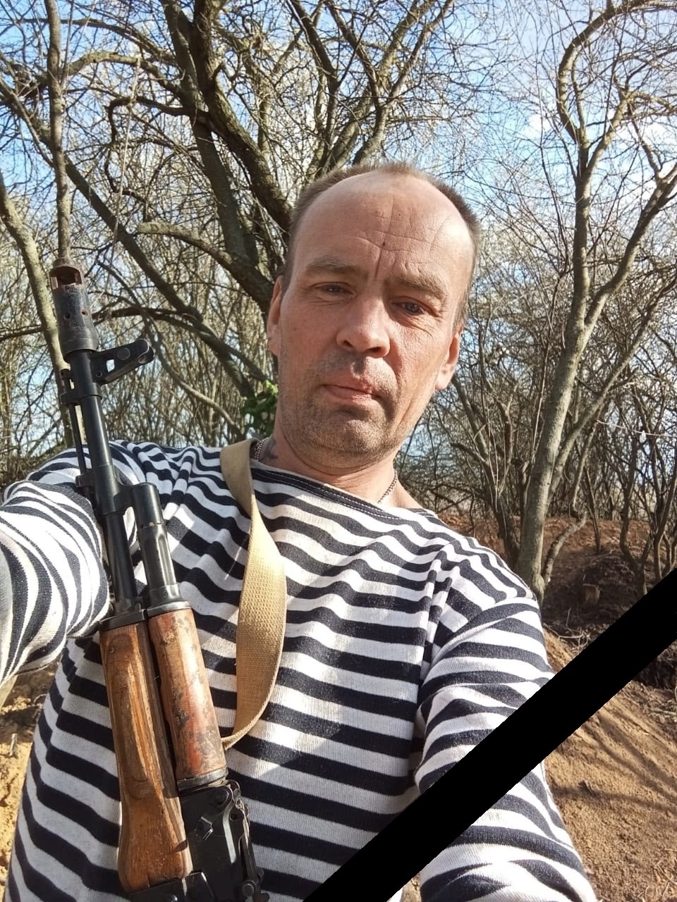 Жители поселка Вяртсиля простились с земляком, погибшим во время СВО