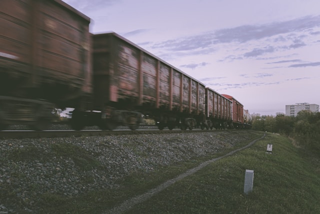 Девять вагонов сошли с рельсов рядом с Карелией