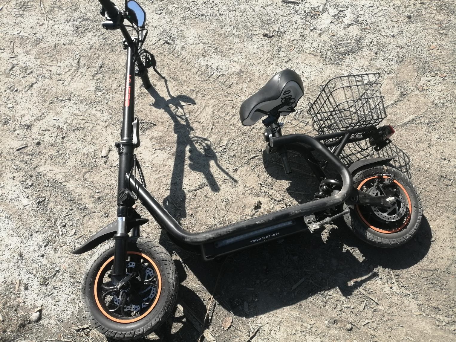 Мощный самокат отправил 62-летнюю гонщицу на больничную койку в Сегежском округе