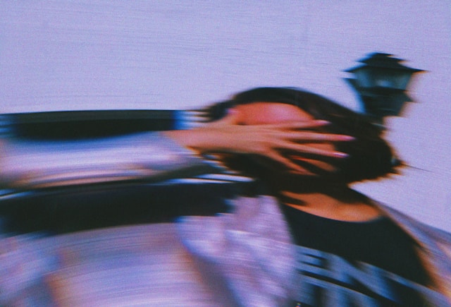 Ревнивец сломал ребра проявившему интерес к его знакомой жителю Сортавалы — всё обернулось очень серьезно