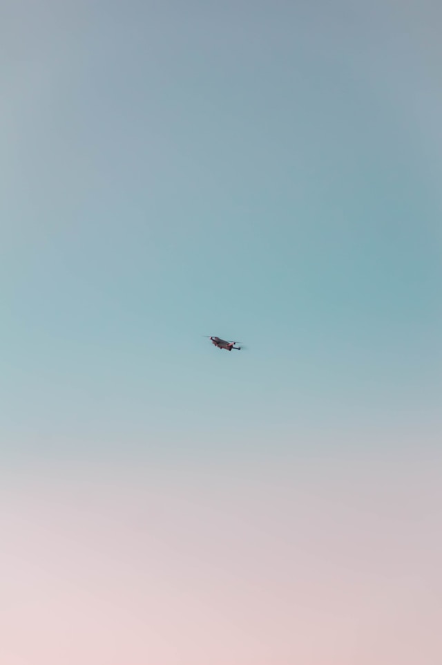 Опасность атаки беспилотников объявили рядом с Карелией