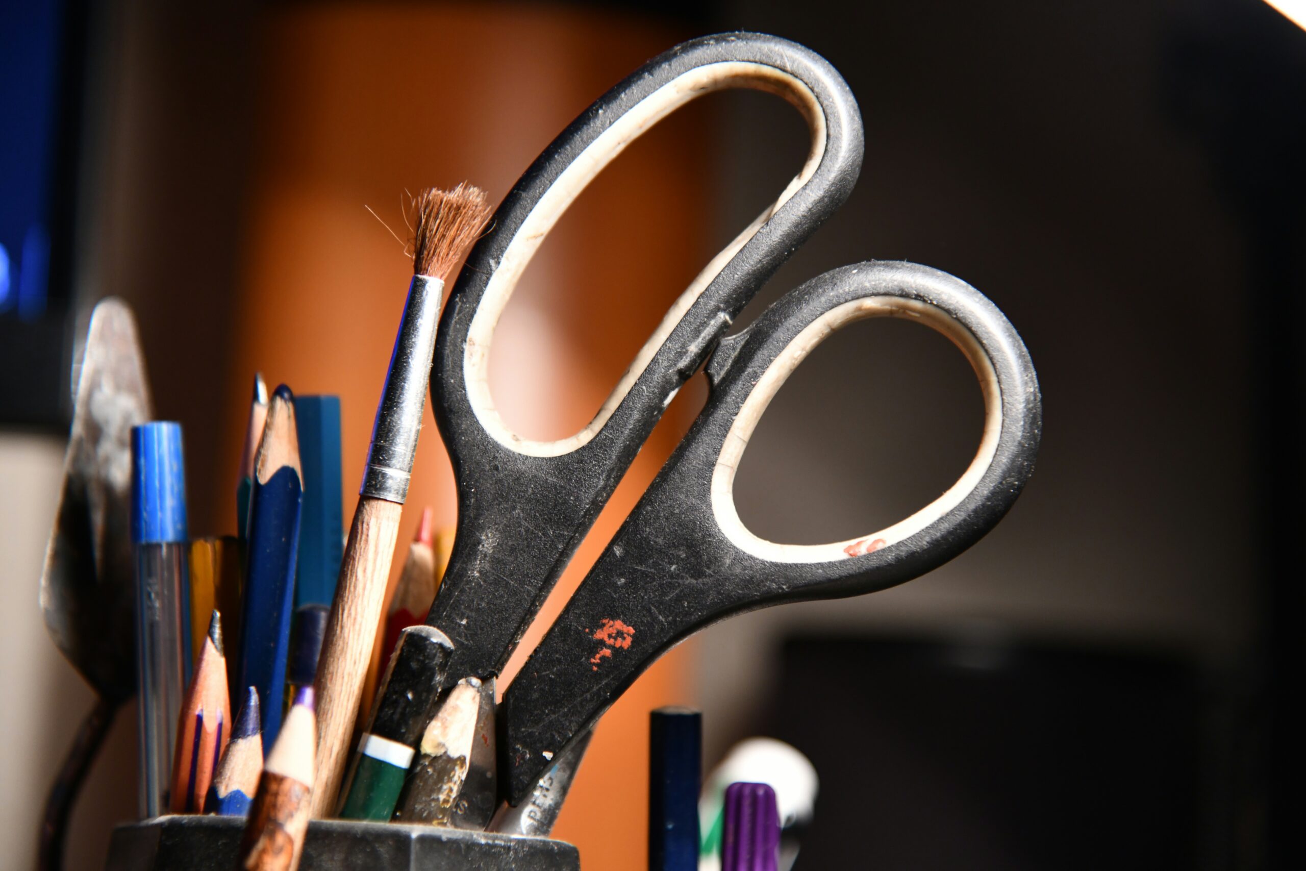 Родителям Карелии придется заплатить больше за школьную форму и канцтовары