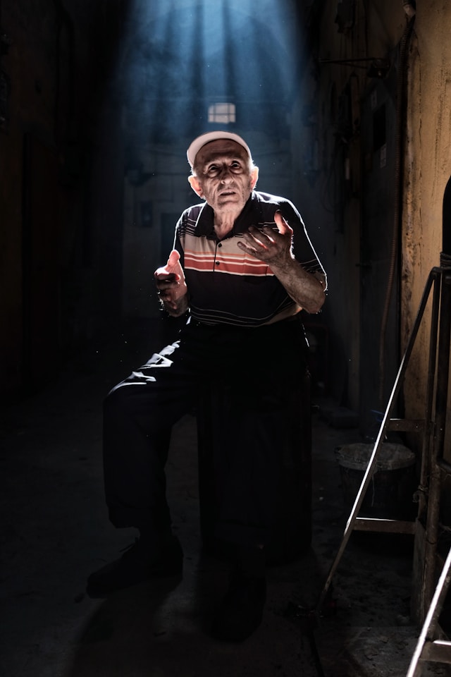 Затаивший обиду пенсионер обокрал односельчанина в Олонецком районе